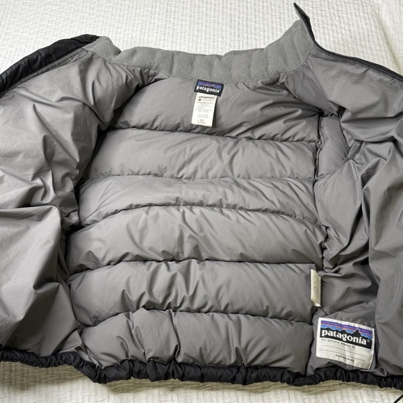 PATAGONIA Puffer Full Zip Jacket Kids Size Large Black Goose Down - Picture 8 of 16
